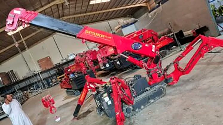Spider crane