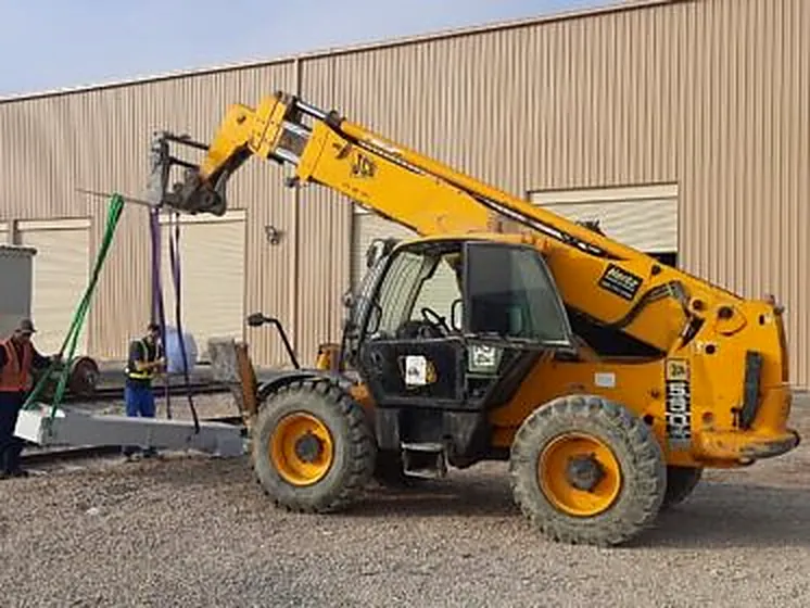 Telescopic forklift